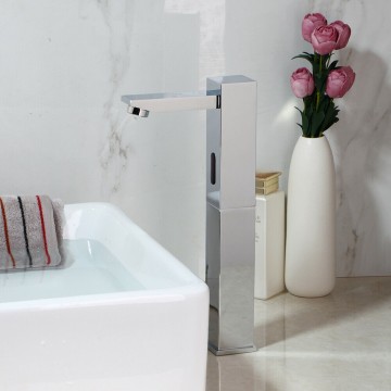 Hoge sensorkraan vierkant