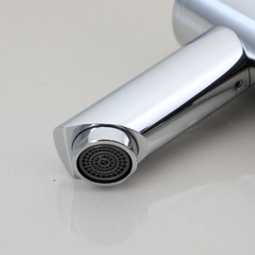 Perlator sensorkraan met warm koud chroom